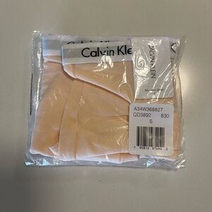 Calvin Klein NWT Size S Carousel Logo Cotton Modern Brief Coral Corsage panties